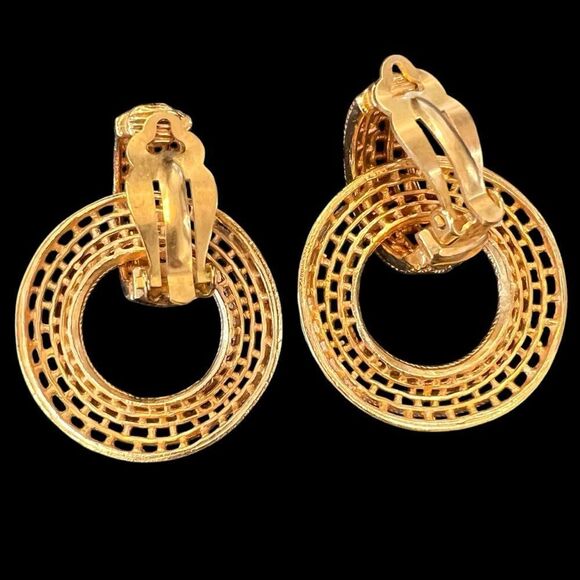 Elegant Chanel Gold Plated Hoop Earrings 1970-1980 - Picture 4 of 5